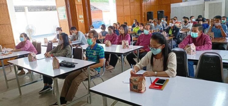 เทศบาลตำบลหนองยวง เข้าร่วมประชุมชี้แจงโครงการยกระดับคุณภาพชีวิตเกษตรกรและชุมชน ด้วยวิทยาศาสตร์ เทคโนโลยี และนวัตกรรม บริบทพื้นที่จังหวัดลำพูน (โครงการลำพูนโมเดล) ณ ห้องประชุมศูนย์เรียนรู้เศรษฐกิจพอเพียง เทศบาลตำบลวังผาง (หนองปลิง)