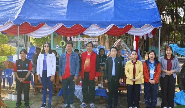 เทศบาลตำบลหนองยวง เข้าร่วมพิธีเปิดงานกีฬาสัมพันธ์ “ชุมชนฅนบ้านล้องเครือกวาว” ประจำปีการศึกษา 2566 ณ สนามกีฬาโรงเรียนบ้านล้องเครือกวาว ตำบลหนองยวง อำเภอเวียงหนองล่อง จังหวัดลำพูน