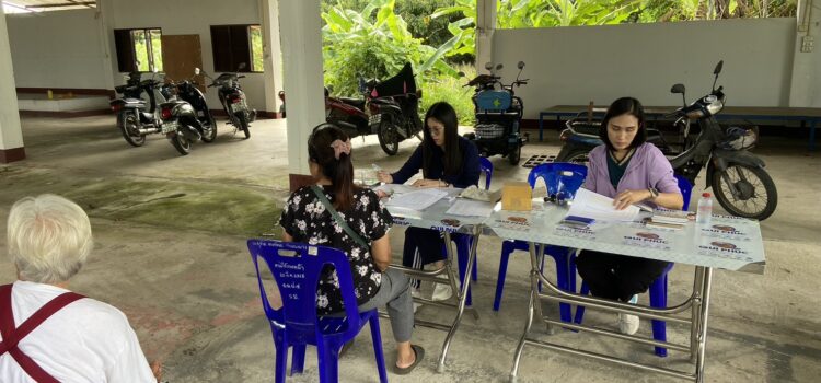 เทศบาลตำบลหนองยวง ลงพื้นที่ให้บริการจัดเก็บค่าธรรมเนียมขยะนอกสถานที่ ตามโครงการบริหารจัดการขยะโดยชุมชน ประจำปีงบประมาณ 2569 ณ ศาลาอเนกประสงค์ประจำหมู่บ้านหนองยวง หมู่ที่ 3 ตำบลหนองยวง อำเภอเวียงหนองล่อง จังหวัดลำพูน